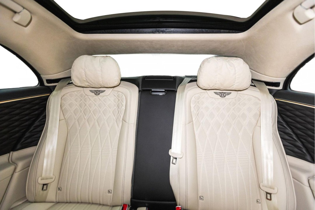 Bentley Flying Spur Azure - foto 16