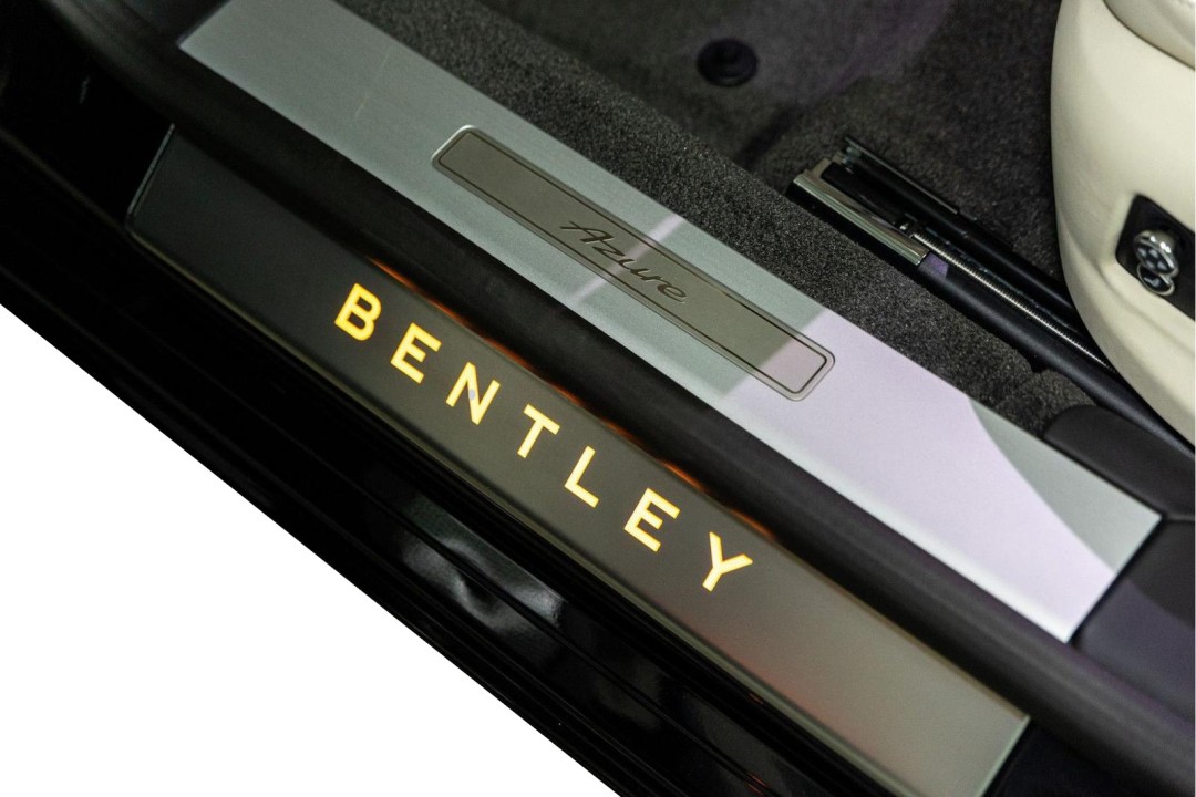 Bentley Flying Spur Azure - foto 42