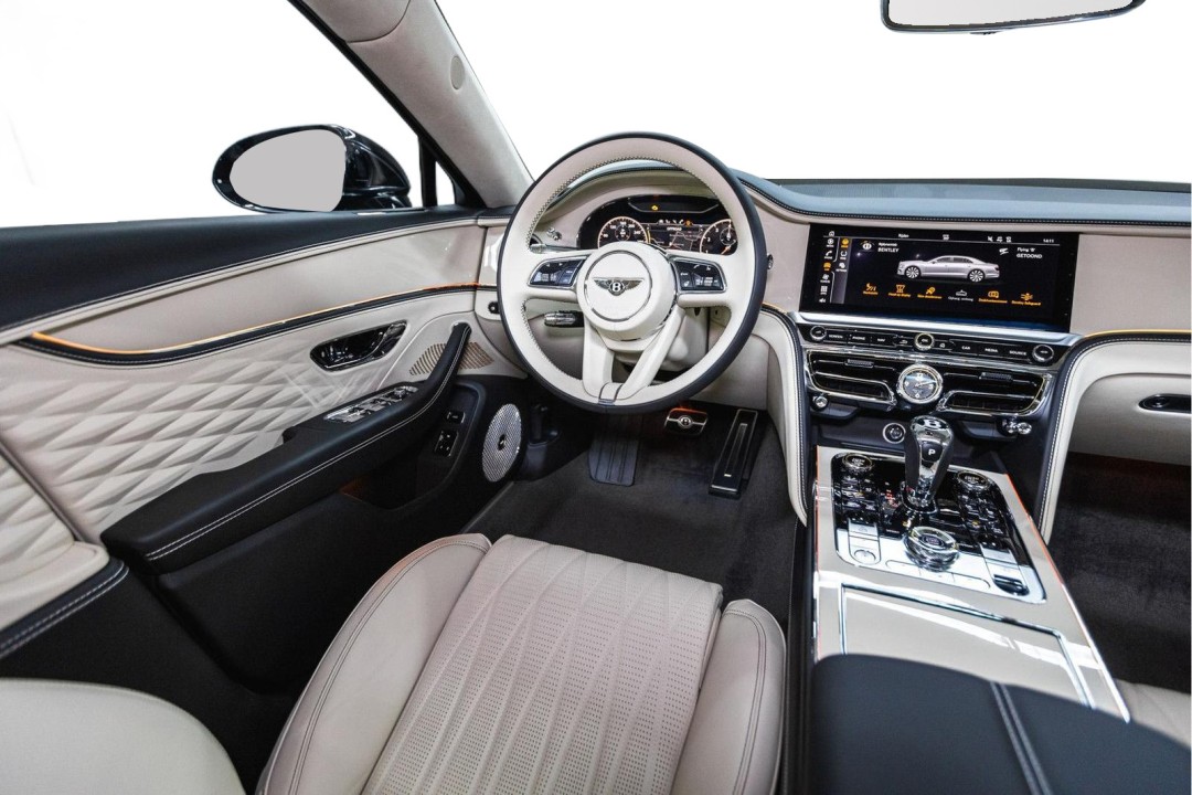 Bentley Flying Spur Azure - foto 15