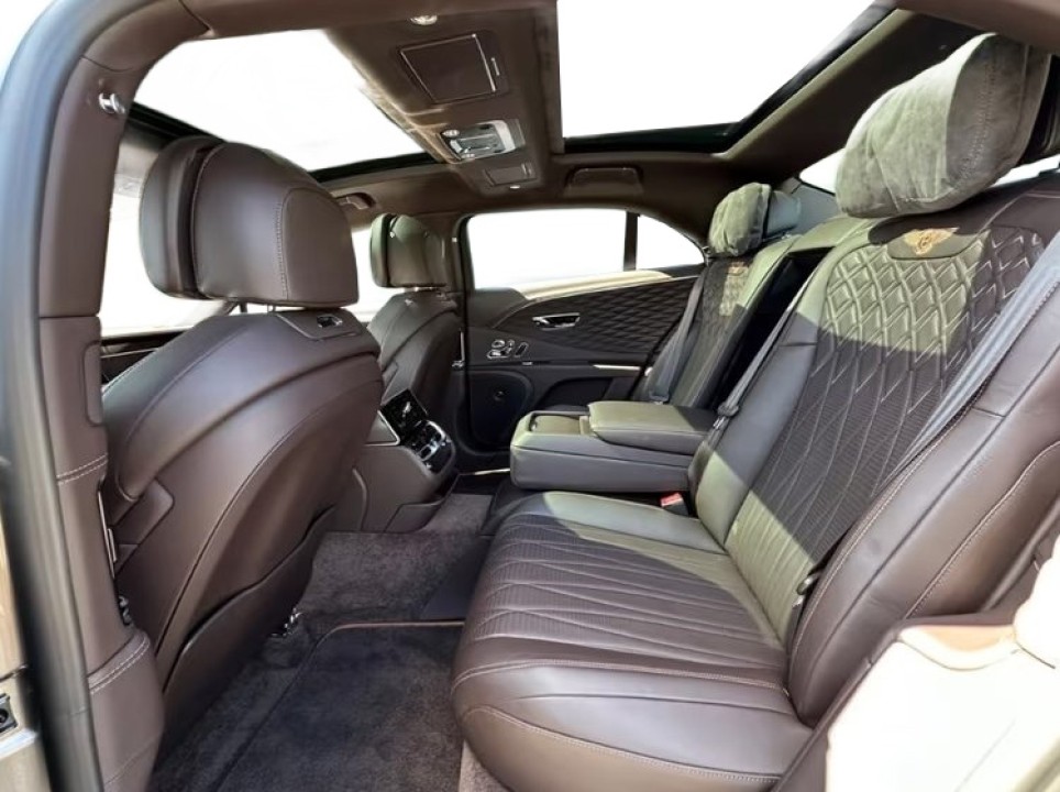 Bentley Flying Spur - foto 17