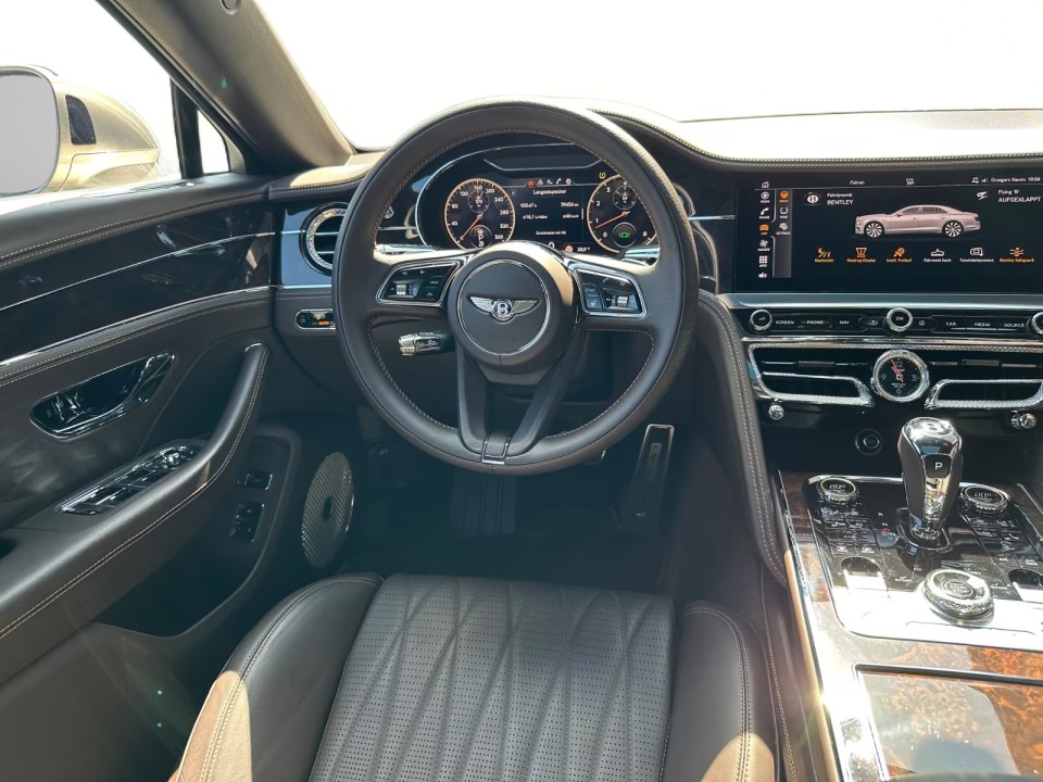 Bentley Flying Spur - foto 8