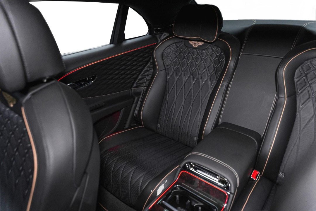 Bentley Flying Spur - foto 11