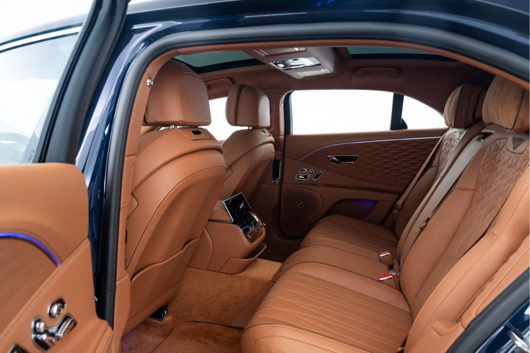 Bentley Flying Spur - foto 29