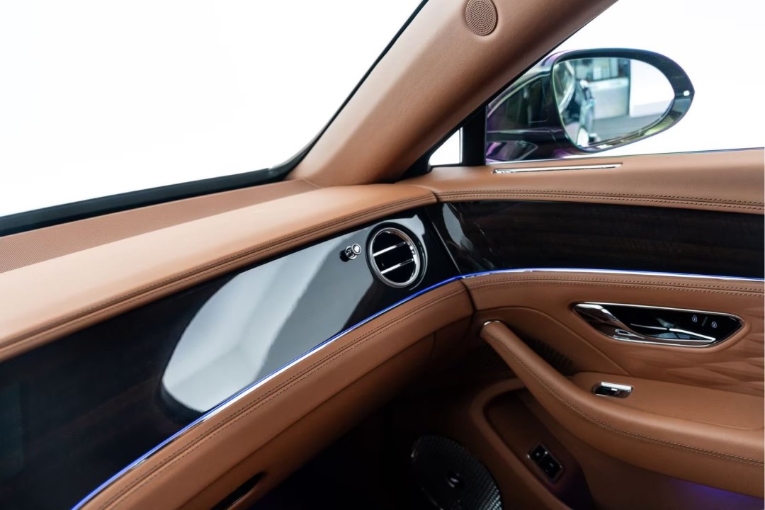 Bentley Flying Spur - foto 25