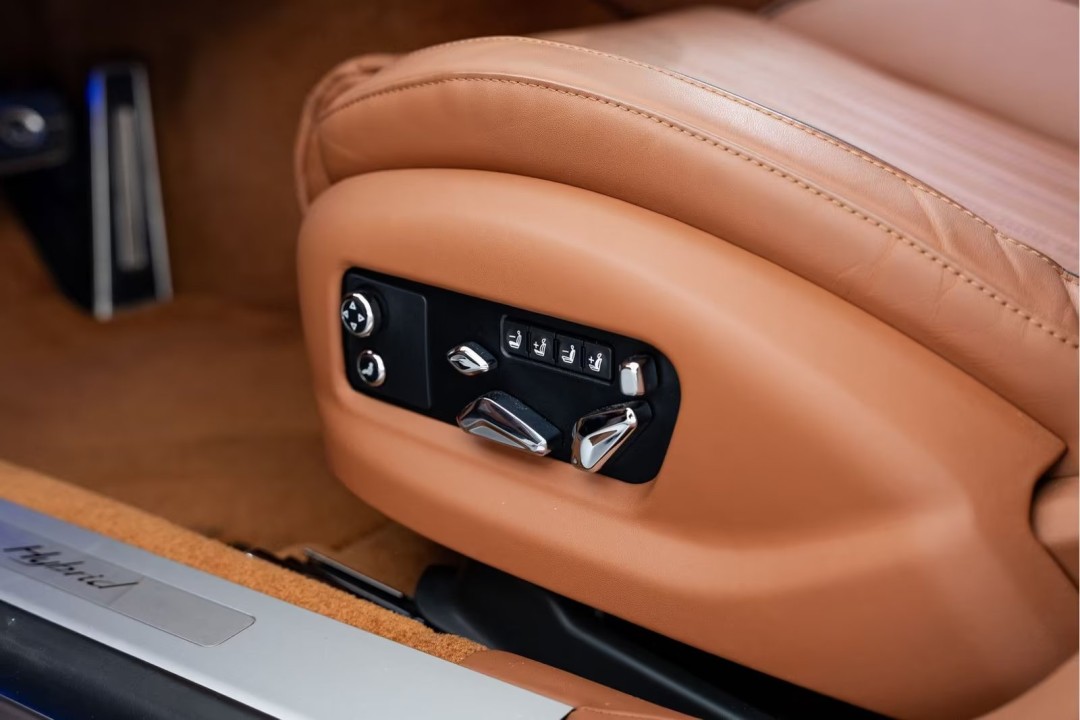 Bentley Flying Spur - foto 38