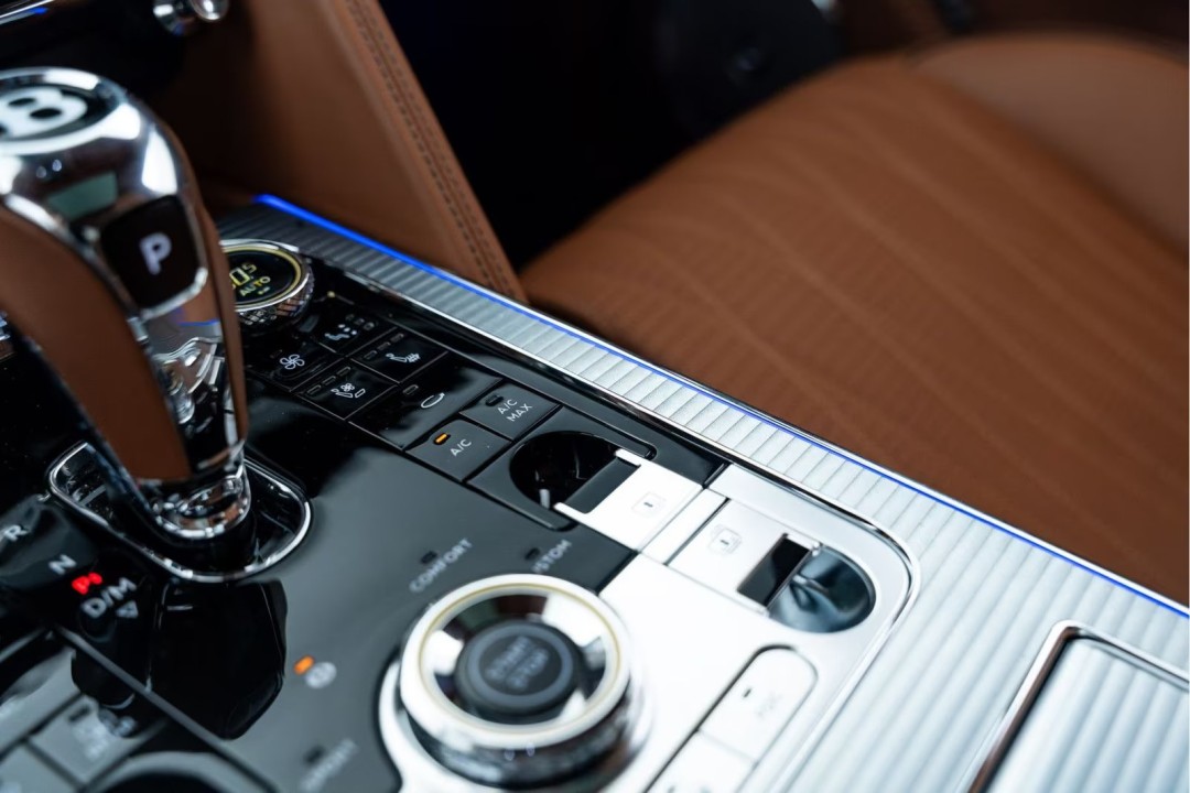 Bentley Flying Spur - foto 19