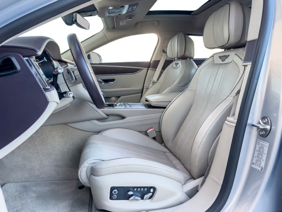Bentley Flying Spur - foto 13