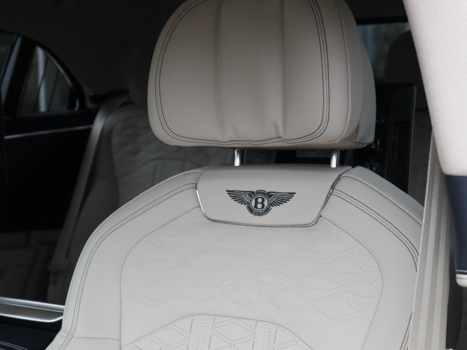 Bentley Flying Spur - foto 17