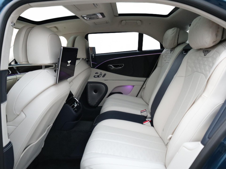 Bentley Flying Spur - foto 11