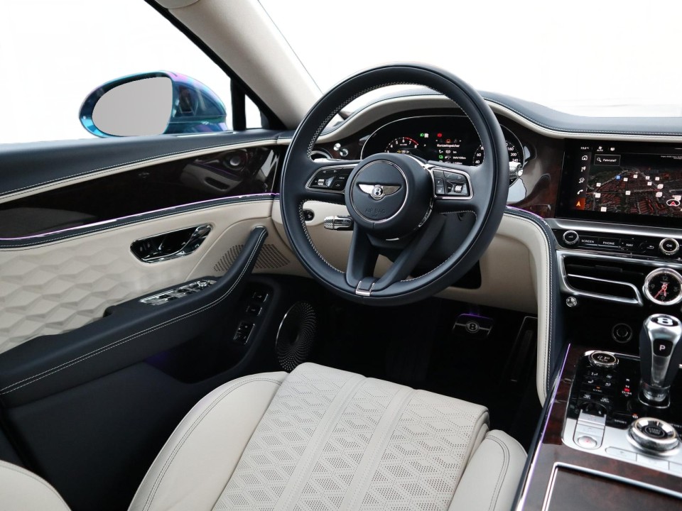 Bentley Flying Spur - foto 14