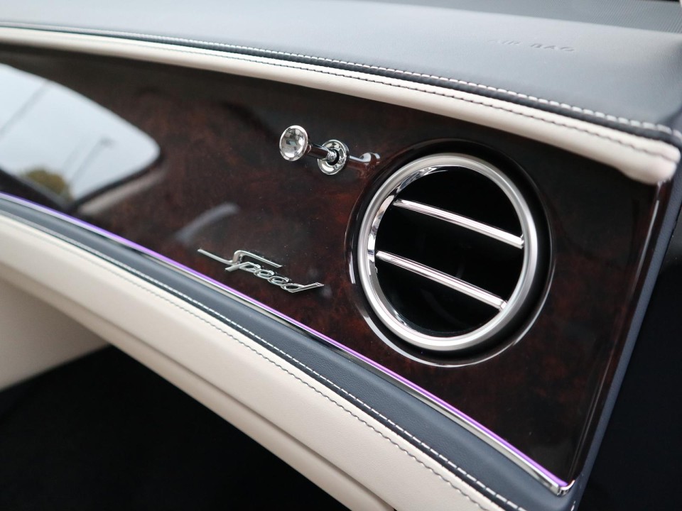 Bentley Flying Spur - foto 20