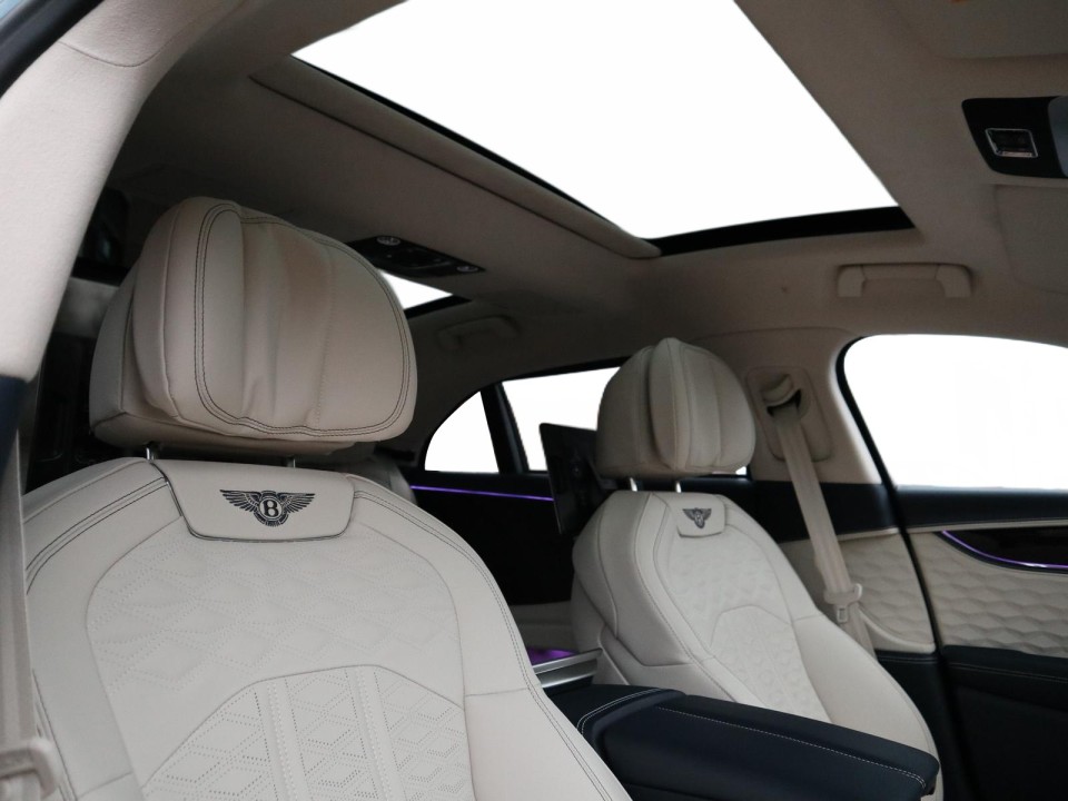 Bentley Flying Spur - foto 16