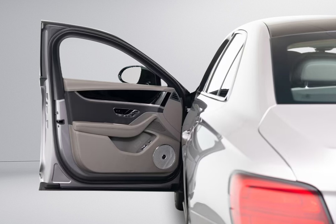 Bentley Flying Spur S - foto 23