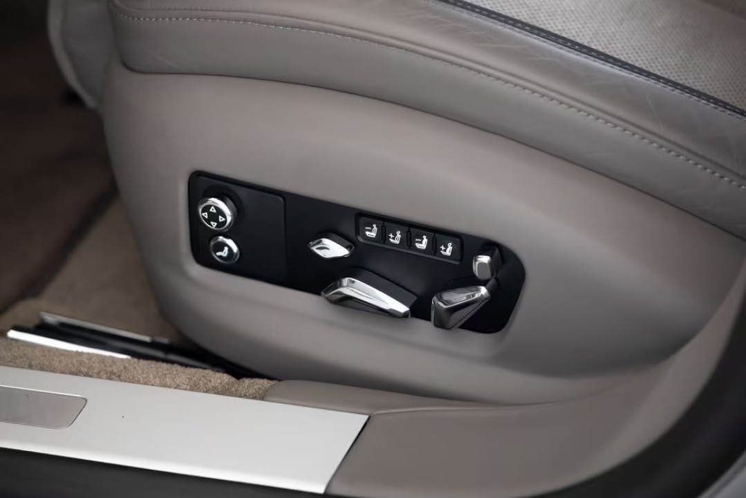 Bentley Flying Spur S - foto 26