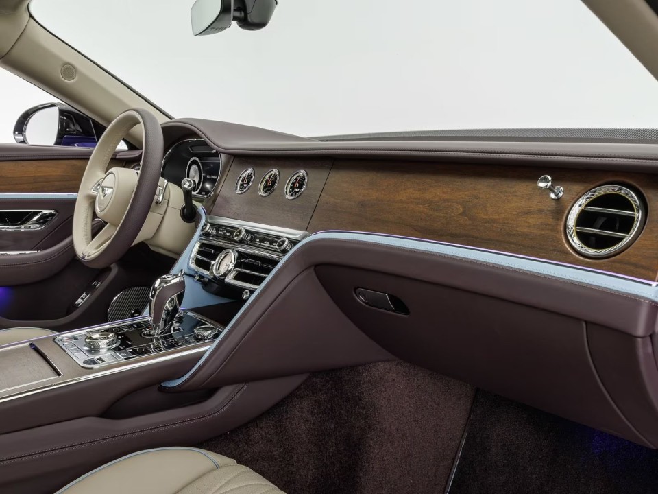 Bentley Flying Spur Mulliner - foto 11