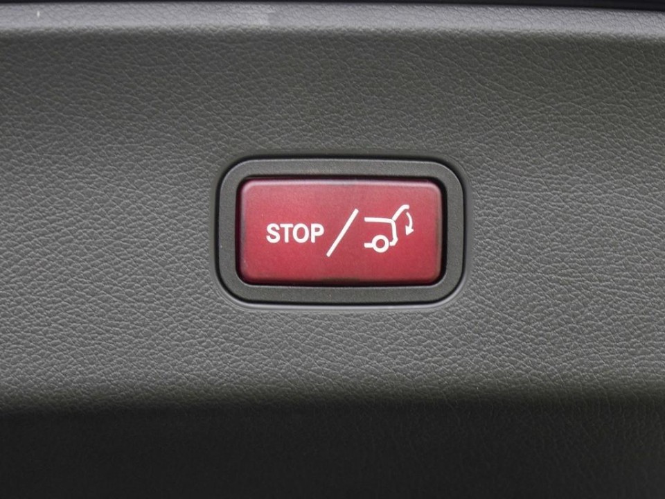 Mercedes-Benz GLC Coupe 300 4MATIC AMG - foto 15