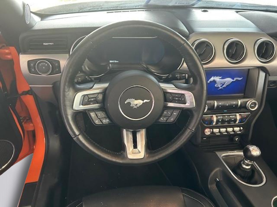 Ford Mustang GT Convertible - foto 12