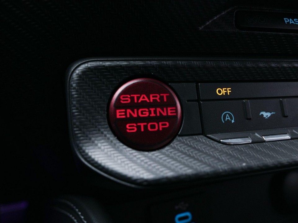 Ford Mustang Ecoboost - foto 26