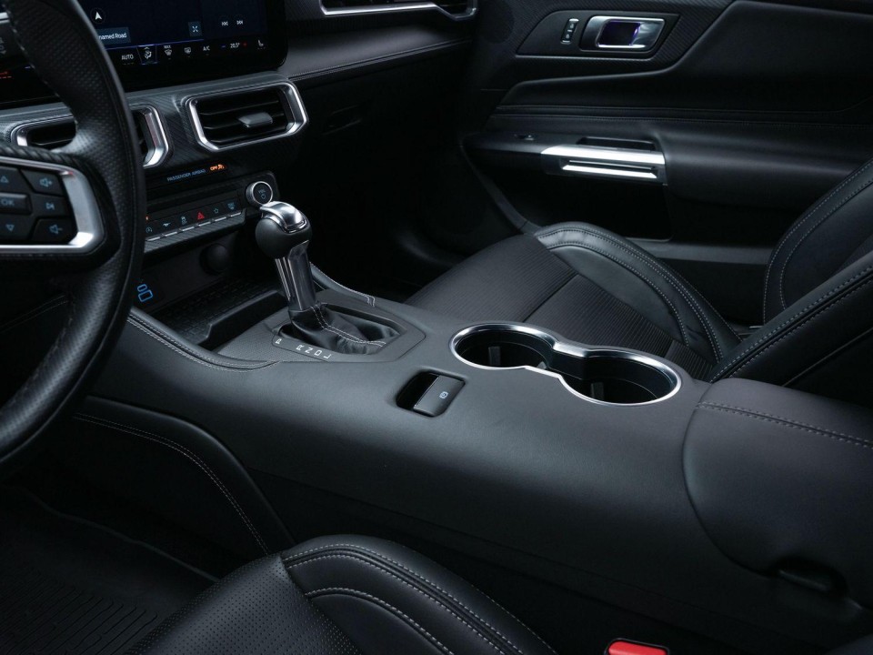 Ford Mustang Ecoboost - foto 16