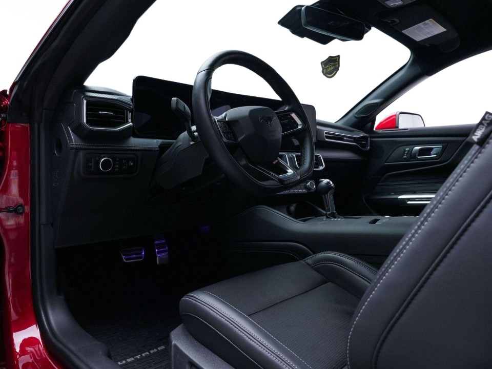 Ford Mustang Ecoboost - foto 7