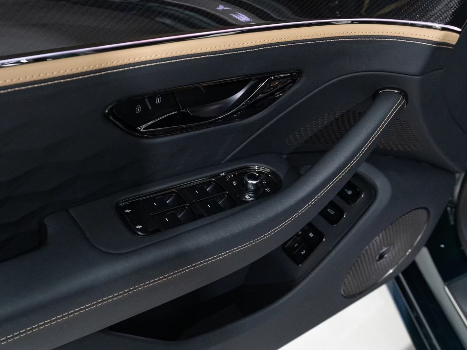 Bentley Flying Spur - foto 12