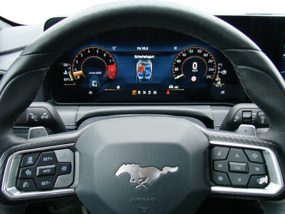 Ford Mustang GT - foto 15