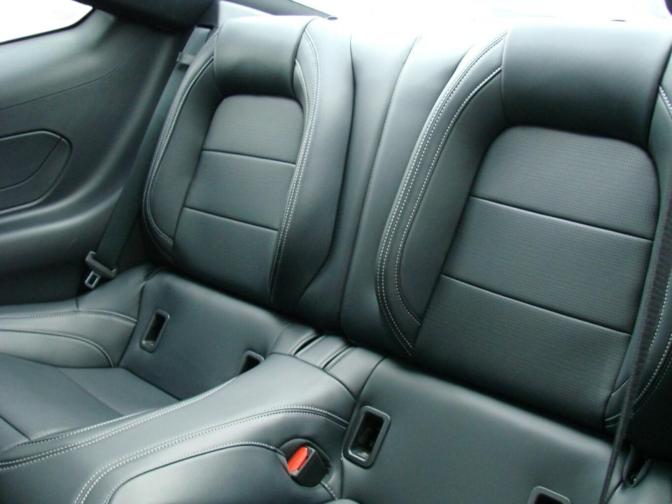 Ford Mustang GT - foto 10