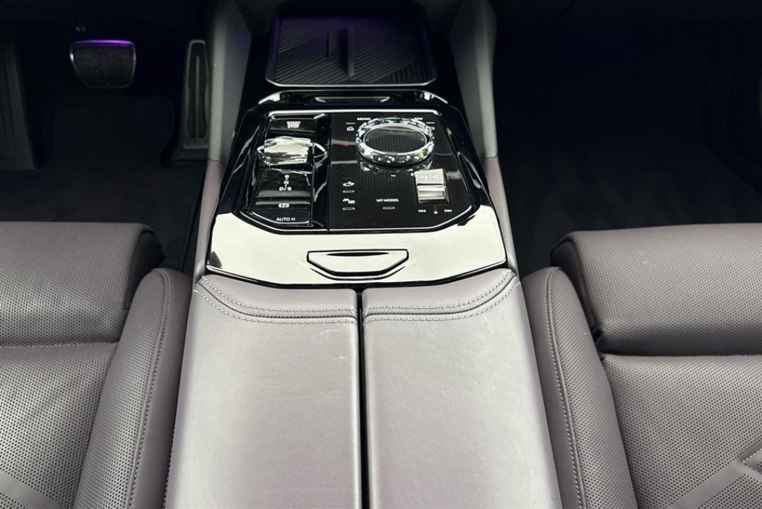 BMW Seria 5 xDrive540d - foto 8