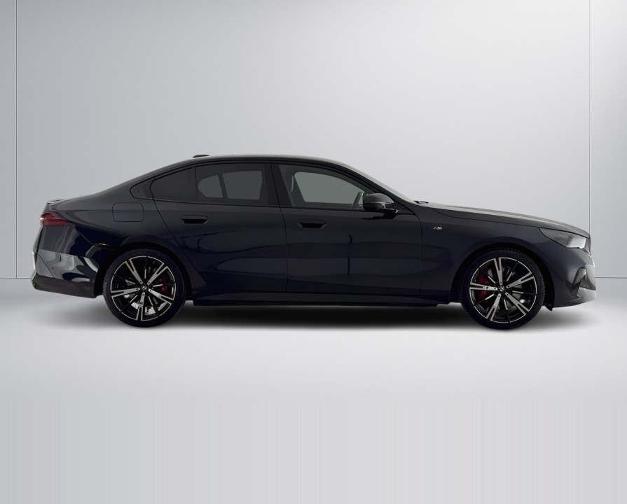 BMW Seria 5 xDrive540d (2)