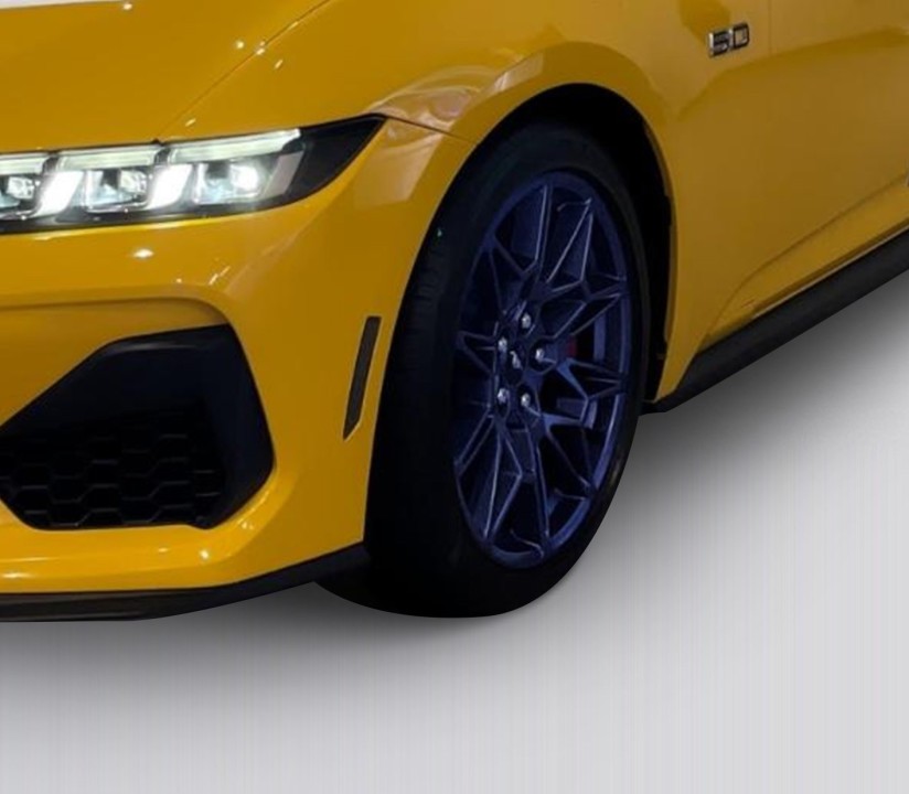 Ford Mustang GT Coupe - foto 13