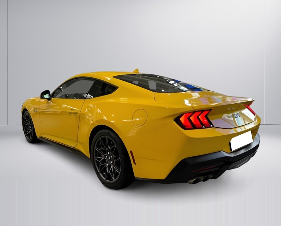 Ford Mustang GT Coupe (3)