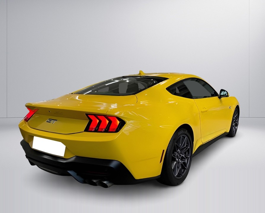 Ford Mustang GT Coupe (2)