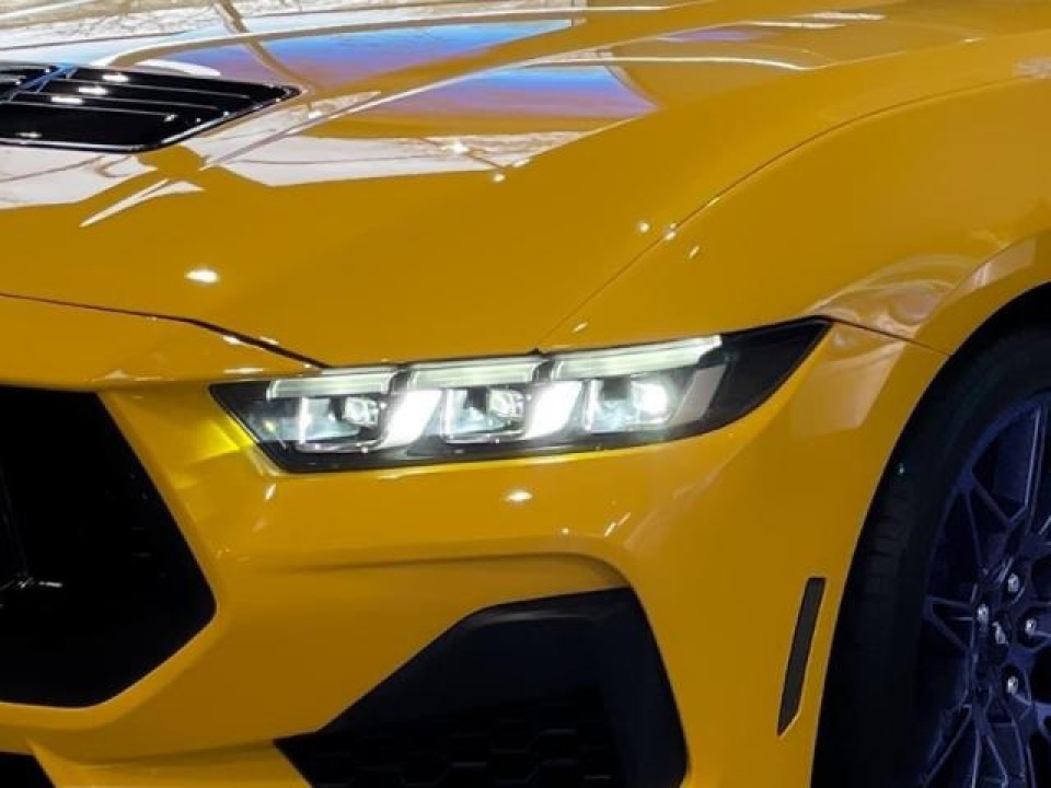 Ford Mustang GT Coupe - foto 12