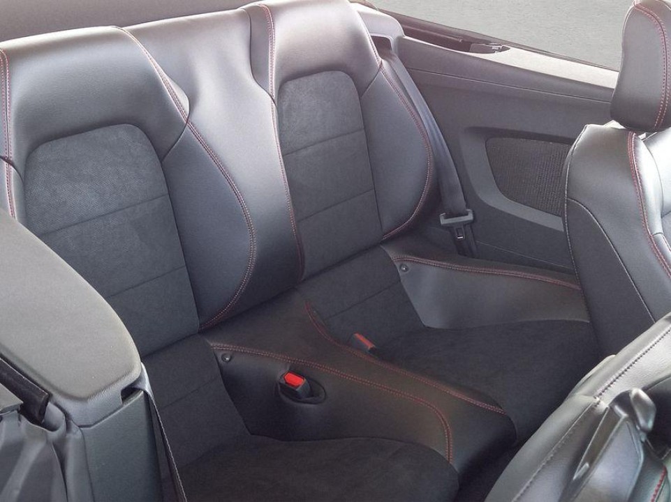 Ford Mustang GT Convertible - foto 11