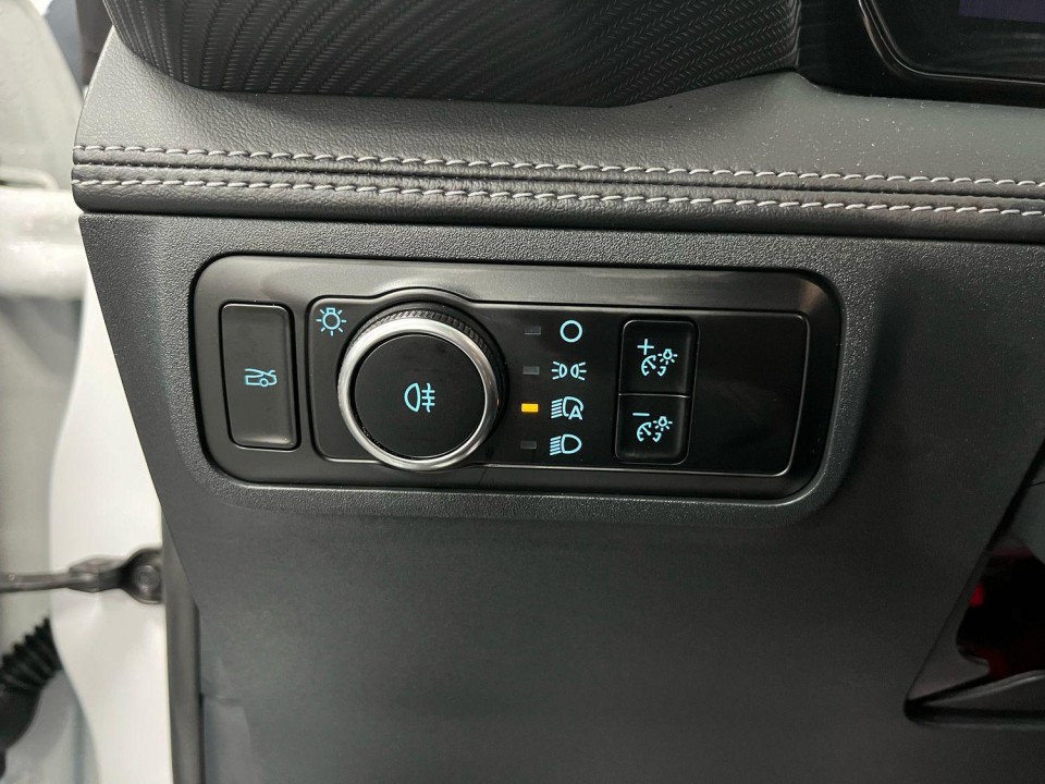 Ford Mustang GT - foto 13