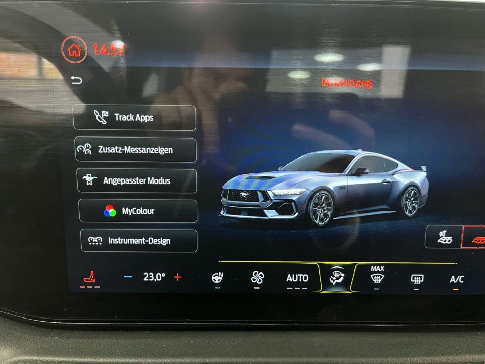 Ford Mustang GT - foto 16