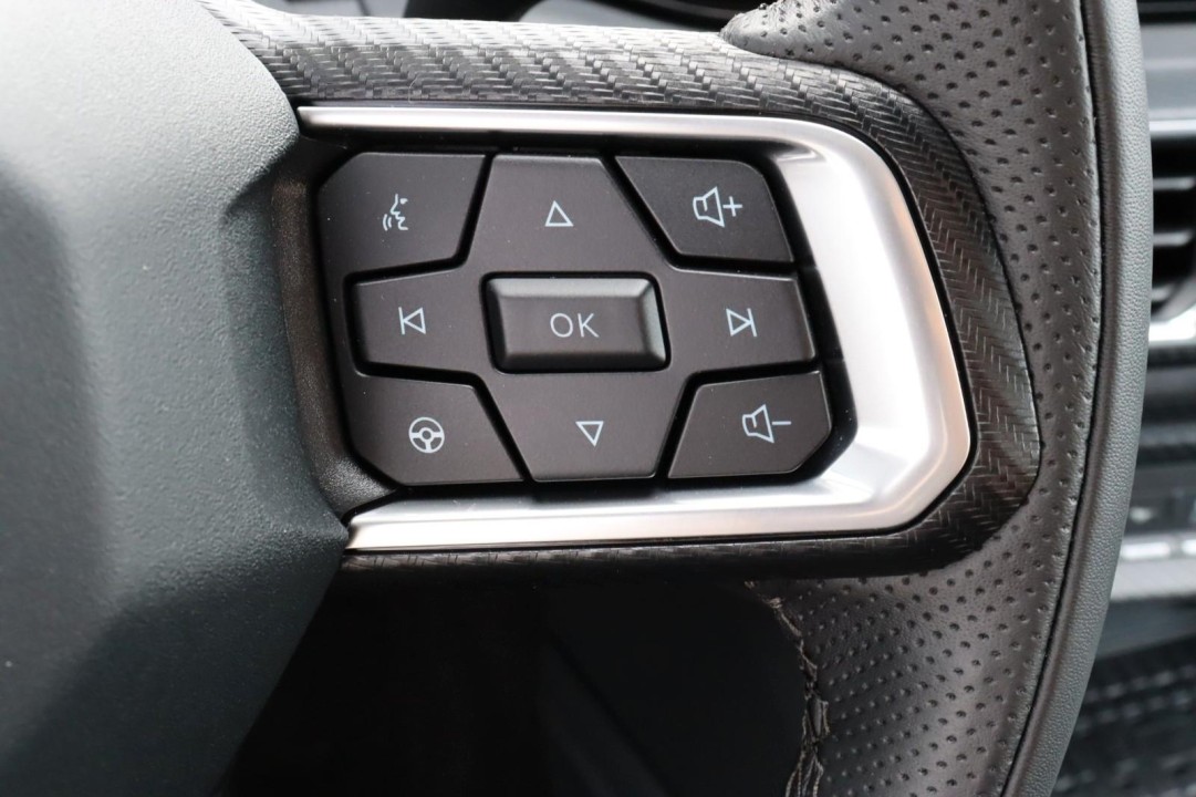 Ford Mustang GT - foto 15