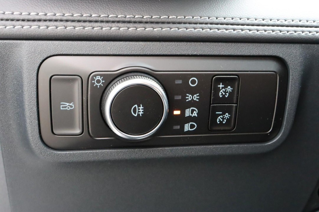 Ford Mustang GT - foto 16