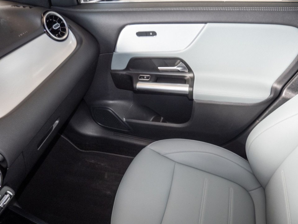 Mercedes-Benz GLA 220d 4MATIC - foto 15