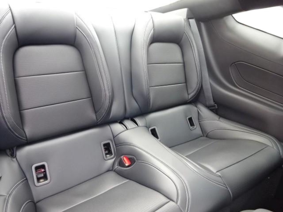 Ford Mustang GT Coupe - foto 8