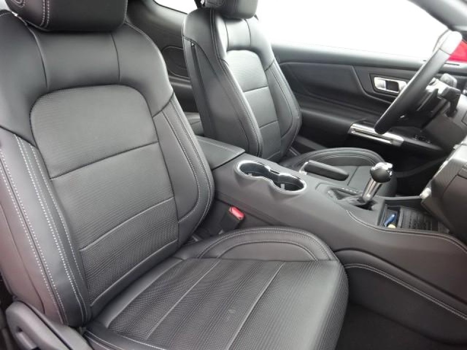 Ford Mustang GT Coupe - foto 7