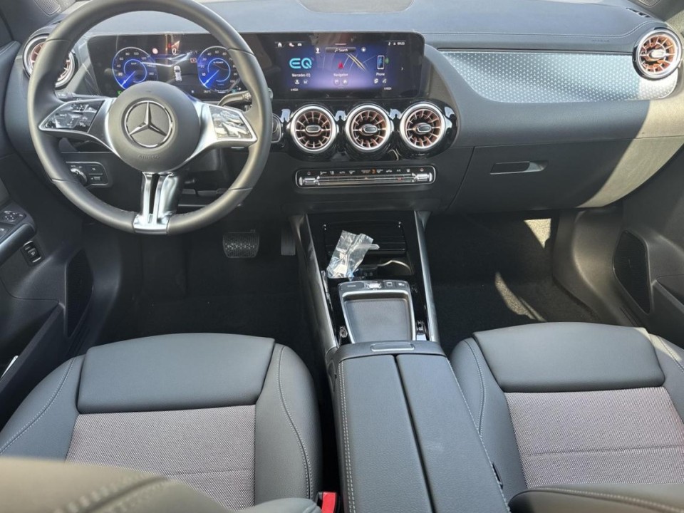 Mercedes-Benz EQA 250+ - foto 11
