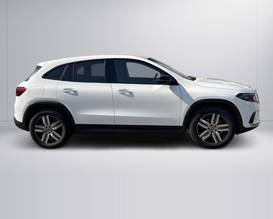 Mercedes-Benz EQA 250+ - foto 8