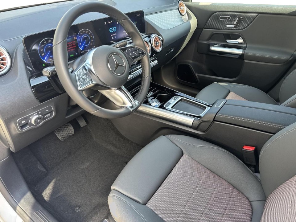 Mercedes-Benz EQA 250+ - foto 9