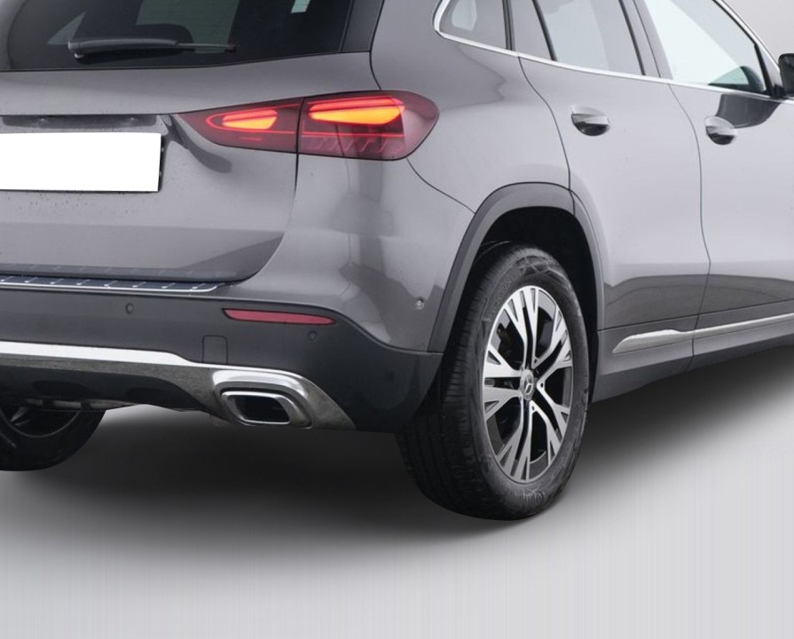 Mercedes-Benz GLA 220d 4MATIC - foto 14