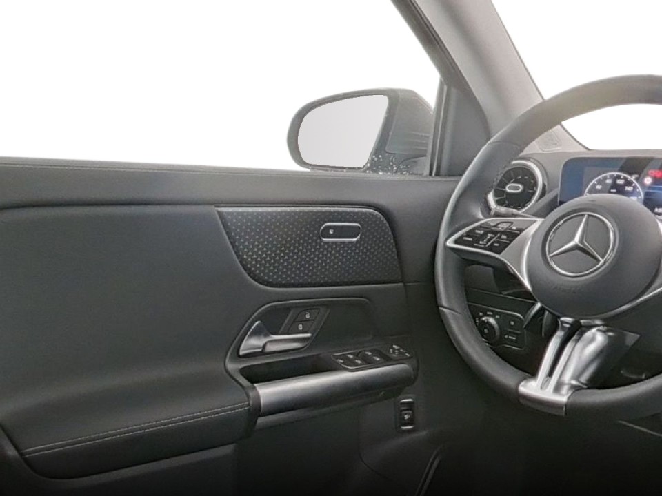 Mercedes-Benz GLA 220d 4MATIC - foto 11