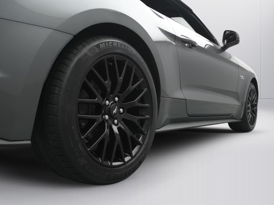 Ford Mustang GT Cabrio - foto 31