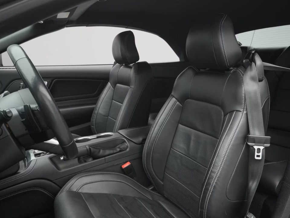 Ford Mustang GT Cabrio - foto 21