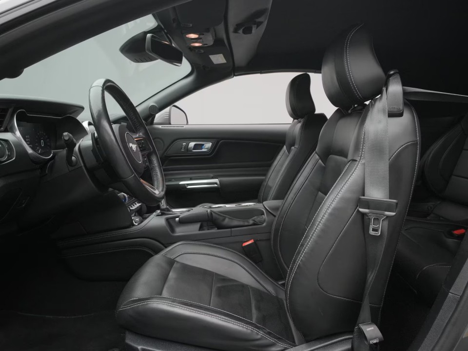 Ford Mustang GT Cabrio - foto 22