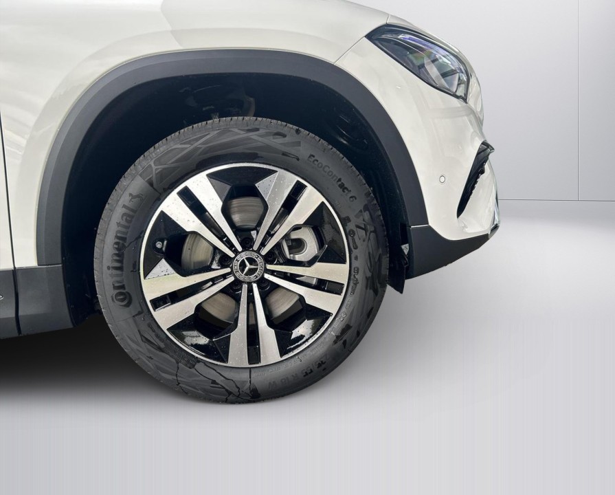 Mercedes-Benz GLA 250e - foto 15